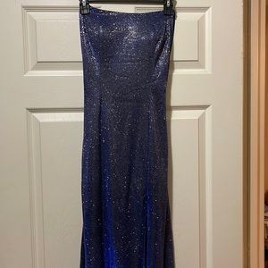 Beautiful long evening gown size 4